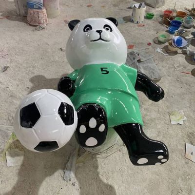 卡通彩繪熊貓雕塑是怎么制作出來(lái)的？